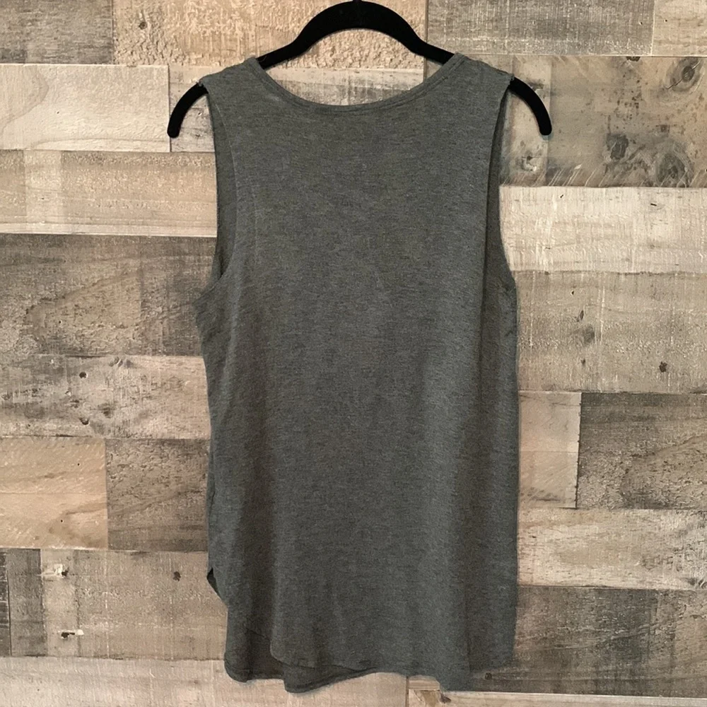 H.I.P. Tee - Picture 10 of 11